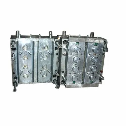 Plastic injection mould